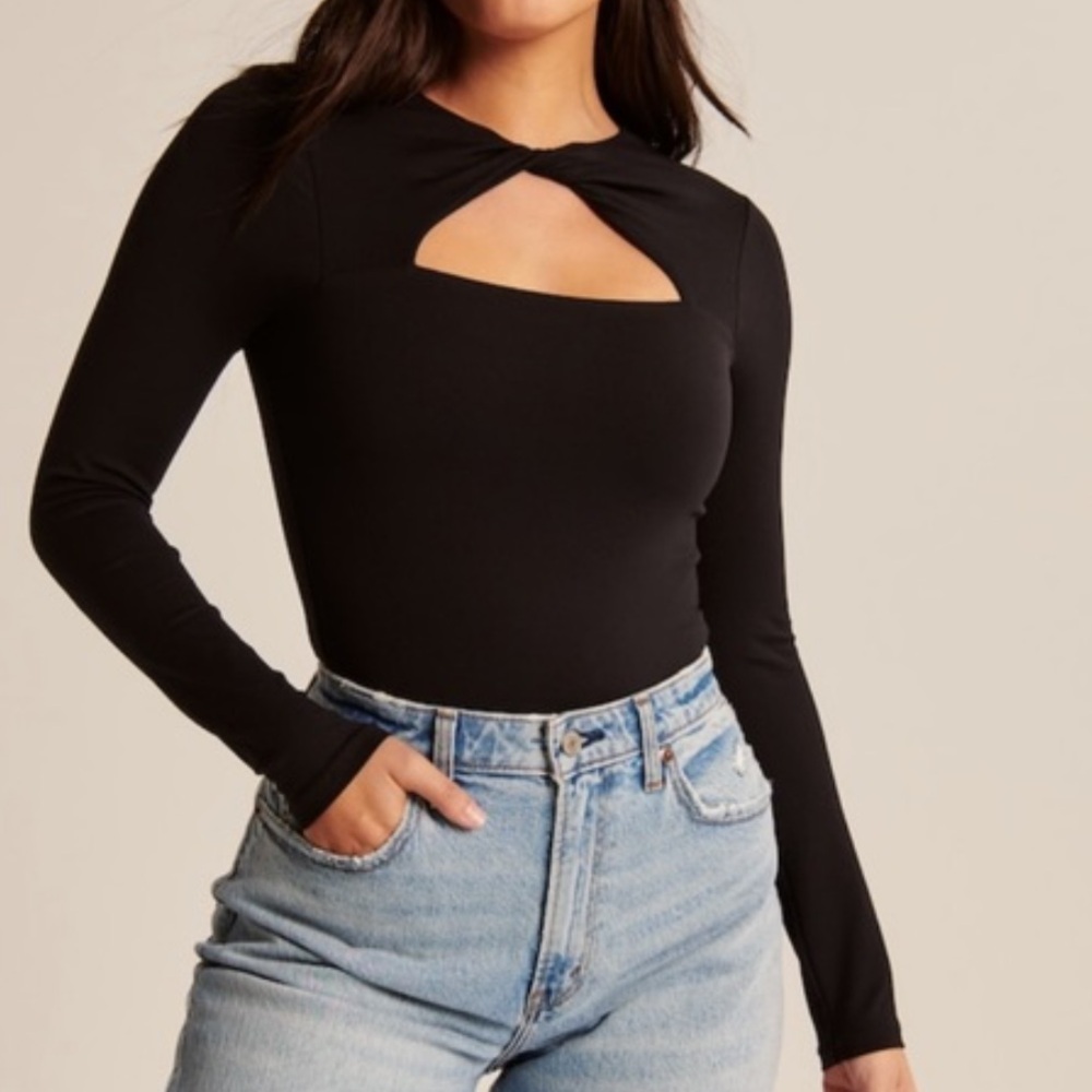 Abercrombie & Fitch Black Twist Front Keyhole Long Sleeve Bodysuit, Size S